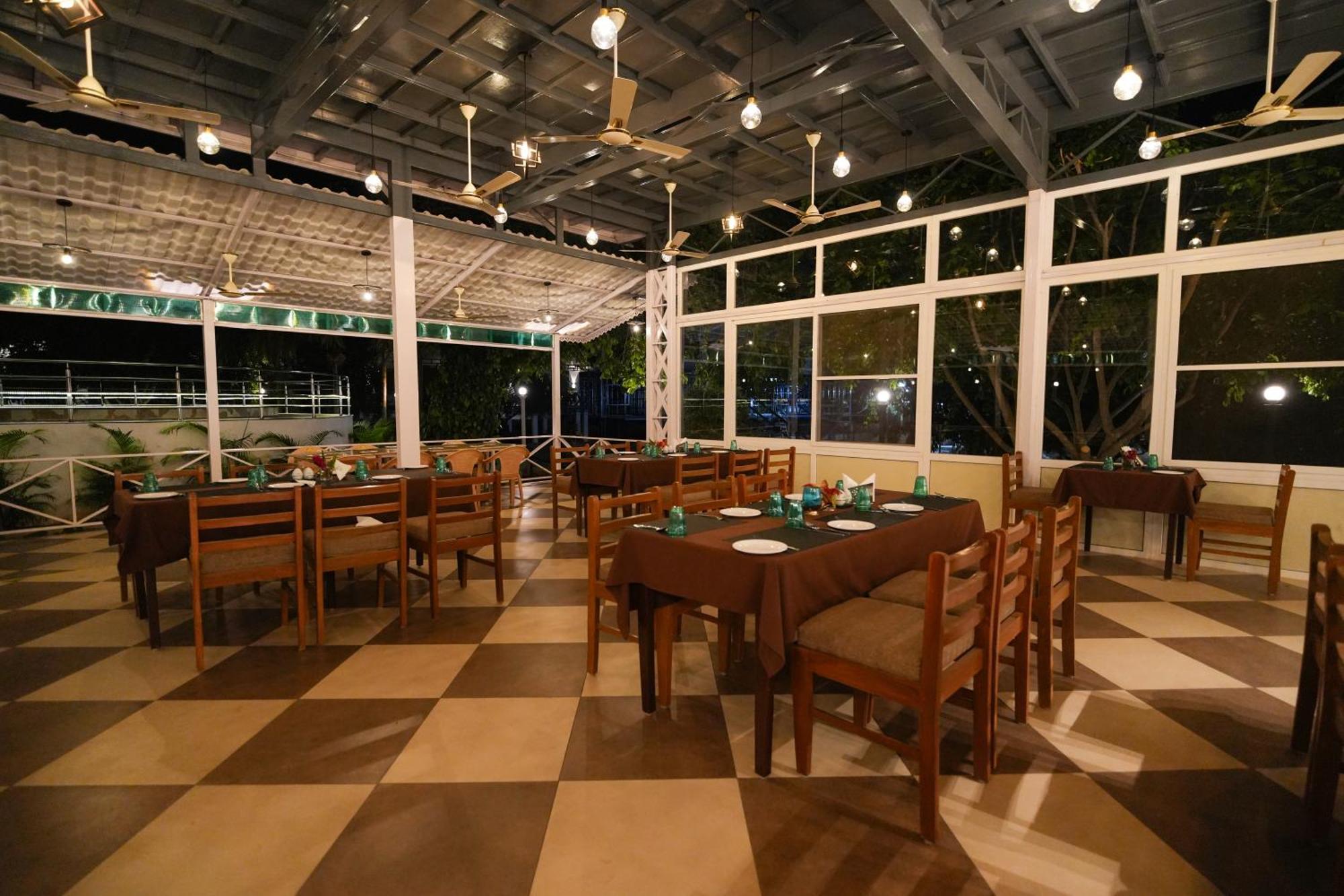 Mgm Whispering Wind'S Yelagiri Hotel Exterior photo