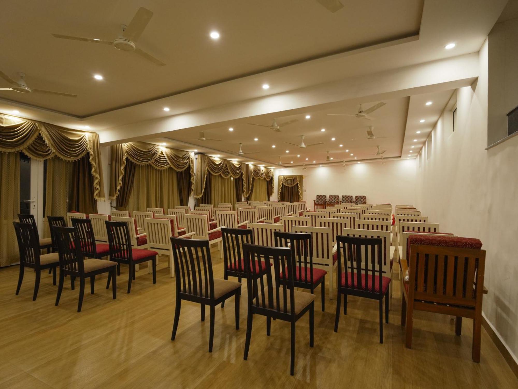 Mgm Whispering Wind'S Yelagiri Hotel Exterior photo